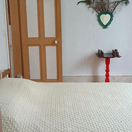 Chambre D'Hote Dans Maison Atypique Possibilite 1 Lit Supplementaire Pour 15 Euros Sancoins Buitenkant foto